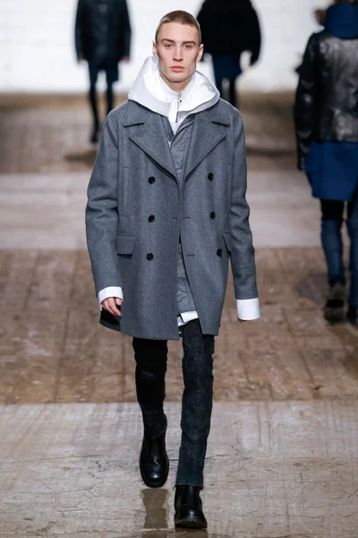 Look 27